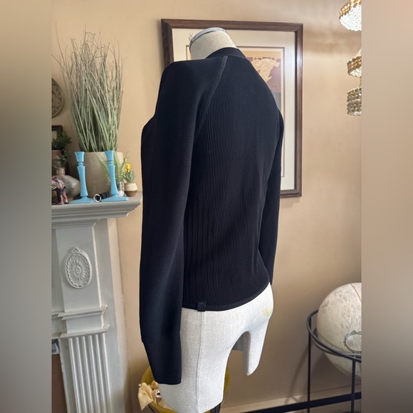 Lululemon Lightweight Ribbed Knit Jacket in black size M - Picture 12 of 16